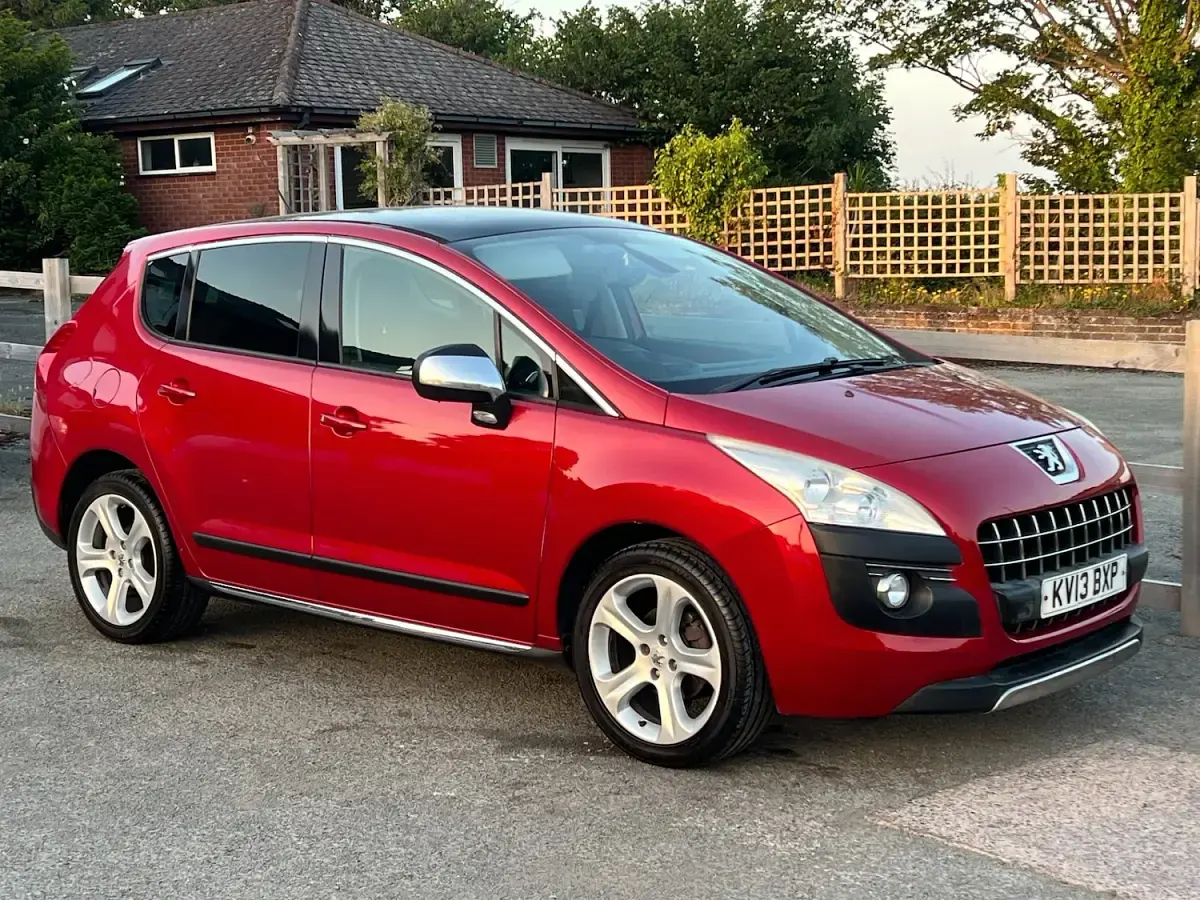 Used Peugeot 3008 Allure 115 HP (84 kW) 2013 Red Estate