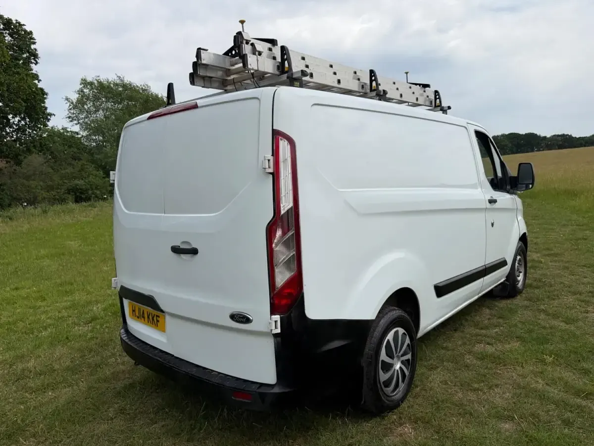Used Ford Transit Custom 100 HP (73 kW) 2014 White Van
