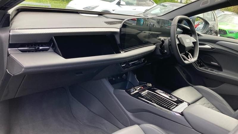 New Audi e-tron Sportback S-Line 210 kW (286 HP) 2026 Blue SUV