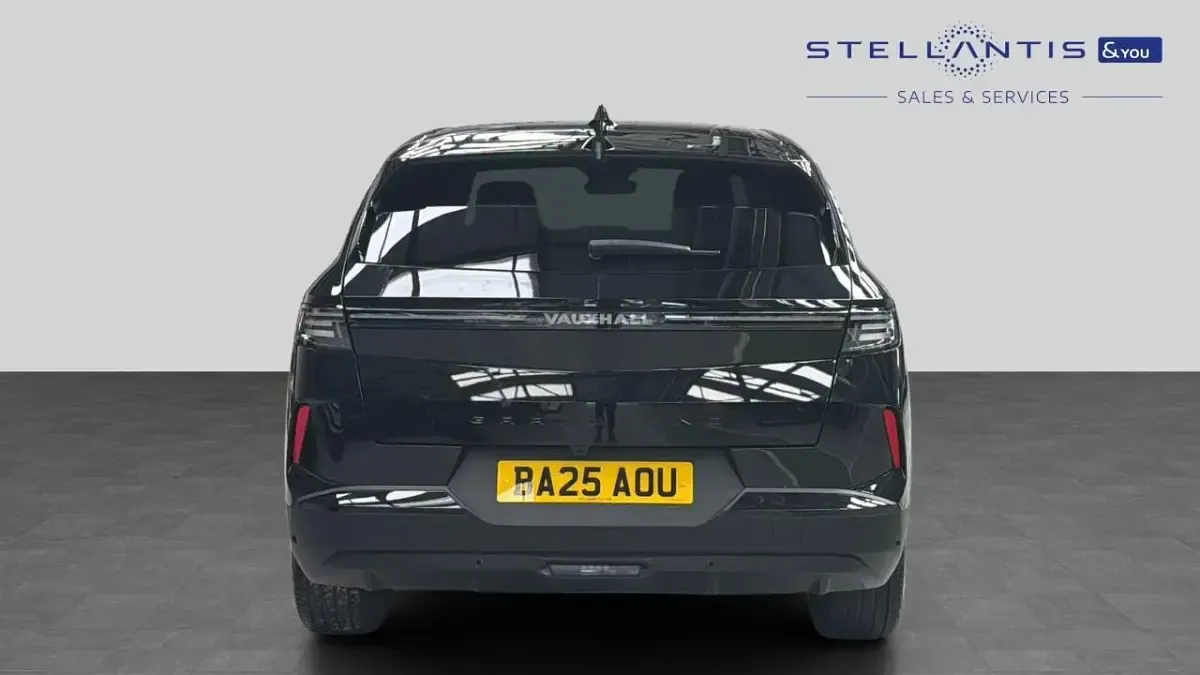 Used Vauxhall Grandland X Ultimate 134 HP (98 kW) 2025 Black SUV