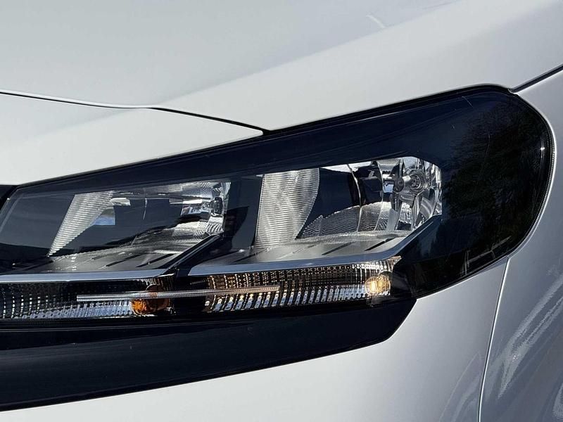 New Vauxhall Vivaro 143 HP (105 kW) 2026 White MPV
