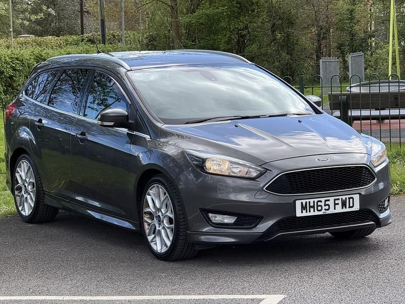 Used Ford Focus Zetec 2016 Grey Estate