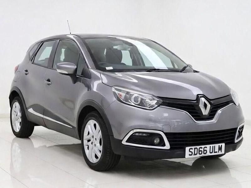 Used Renault Captur Dynamique 90 HP (66 kW) 2016 Grey SUV