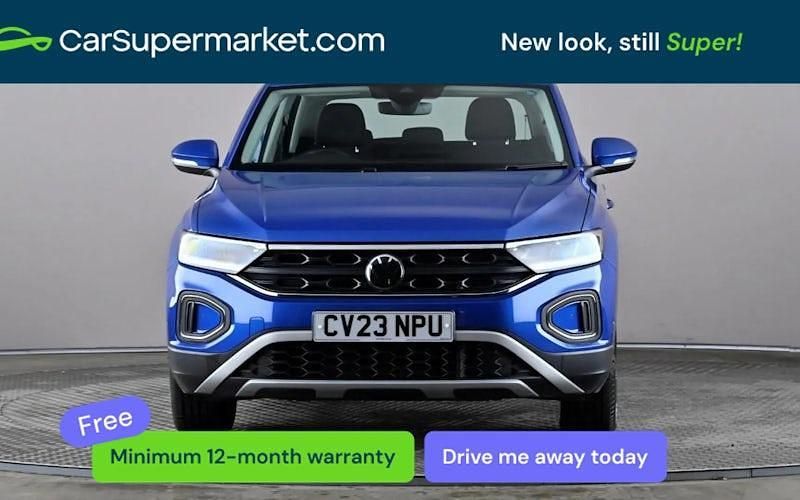 Used VW T-Roc Life 110 HP (80 kW) 2023 Blue SUV