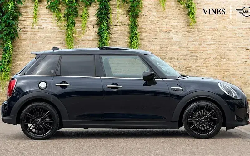 Used Mini Cooper S Exclusive 178 HP (130 kW) 2022 Black Hatchback