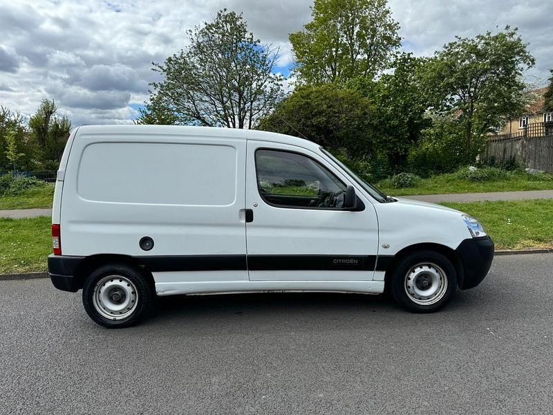 Used Citroën Berlingo First 75 HP (55 kW) 2008 White MPV