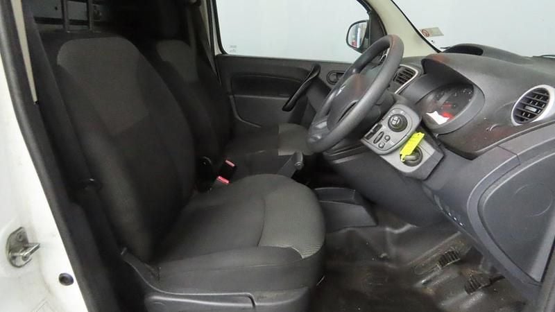 Used Renault Kangoo Business 90 HP (66 kW) 2017 White Van