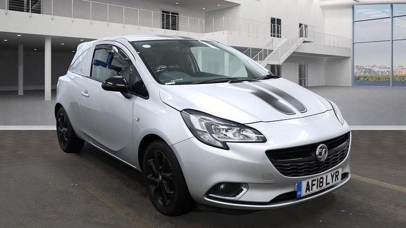 Used Vauxhall Corsa Edition 95 HP (69 kW) 2018 Silver Van