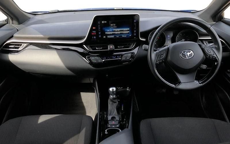 Usado Toyota C-HR Design 122 HP (89 kW) 2019 Azul SUV