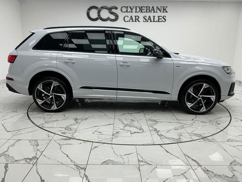 Used Audi Q7 Black Edition 340 HP (250 kW) 2022 White SUV