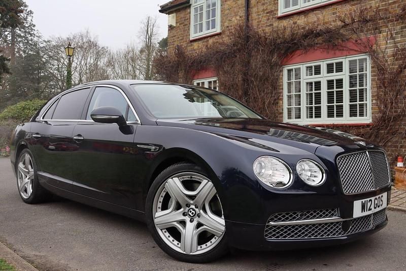 Used Bentley Flying Spur 625 HP (459 kW) 2014 Blue Sedan