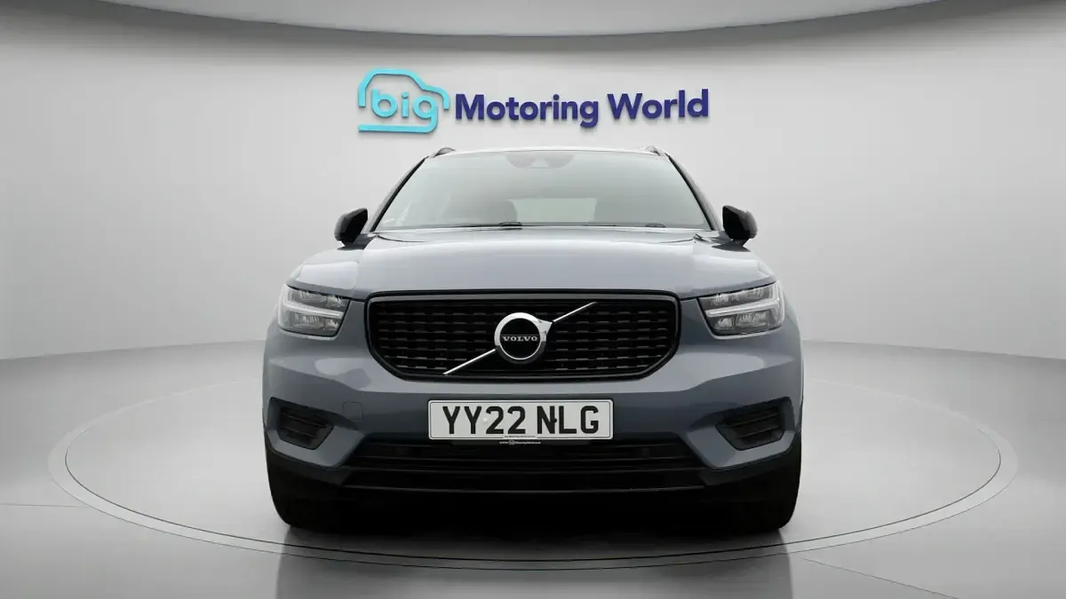 Used Volvo XC40 R-Design 163 HP (119 kW) 2021 Grey SUV