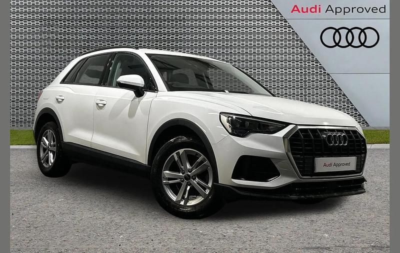Used Audi Q3 Design 147 HP (108 kW) 2023 White SUV