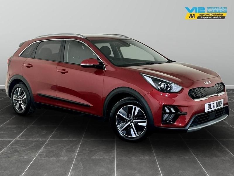 Red Used 2022 Kia Niro 2 SUV | £13,995 (Super price) - Image 1/2