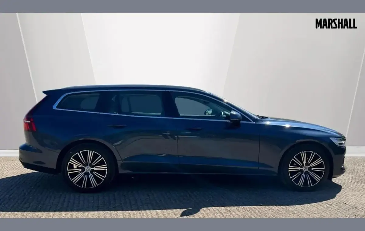 Usado Volvo V60 Inscription 190 CV (139 kW) 2020 Azul Familiar