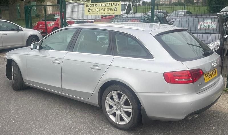 Used Audi A4 143 HP (105 kW) 2010 Silver Estate