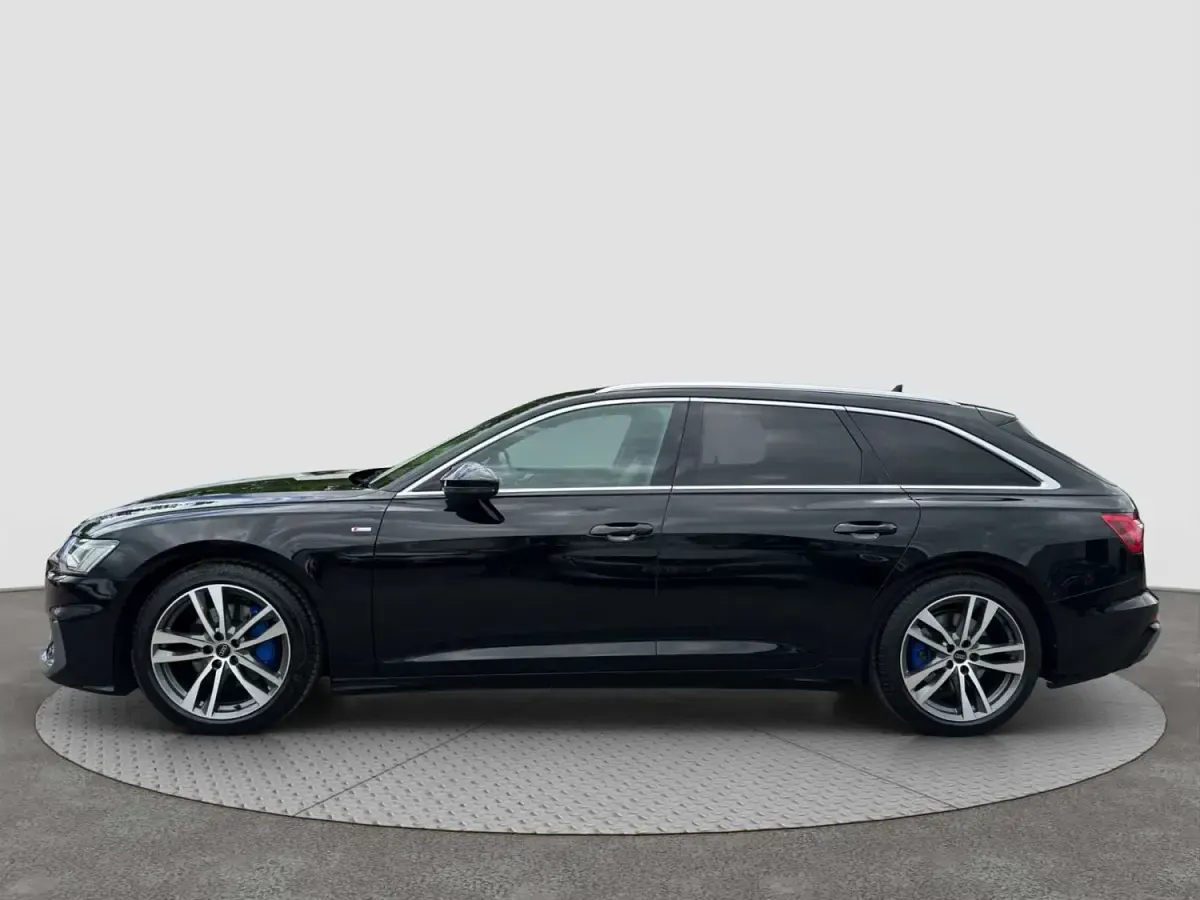 Begagnad Audi A6 S-Line 224 HK (164 kW) 2024 Svart Kombi