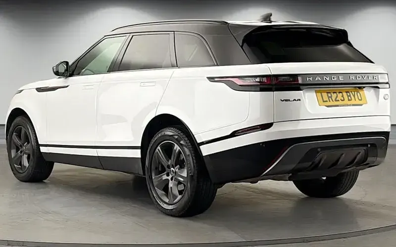 Used Land Rover Range Rover Velar R-Dynamic 249 HP (183 kW) 2022 Ostuni pearl white SUV