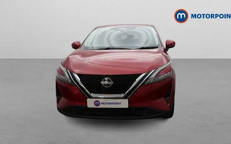 Used Nissan Qashqai Acenta Premium 140 HP (102 kW) 2023 Red SUV