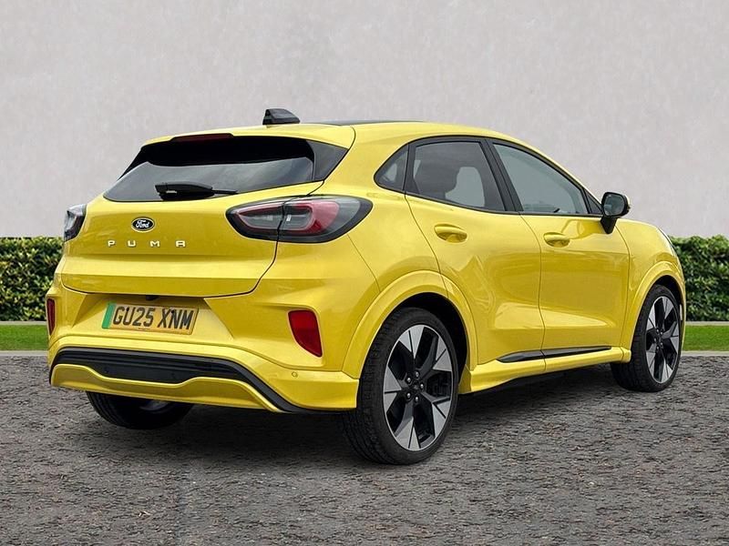 Used Ford Puma Premium 167 HP (122 kW) 2025 Yellow SUV