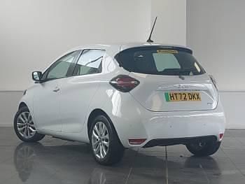 Used Renault Zoe SE 80 kW (110 HP) 2022 White Hatchback