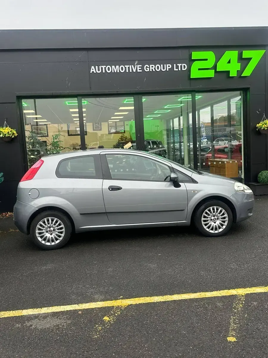 Used Fiat Grande Punto Active 77 HP (56 kW) 2009 Grey Hatchback