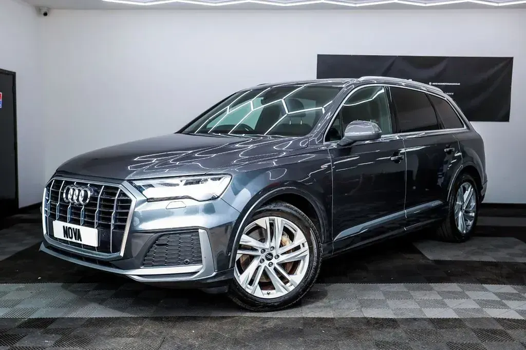 Used Audi Q7 S-Line 231 HP (169 kW) 2022 Grey SUV