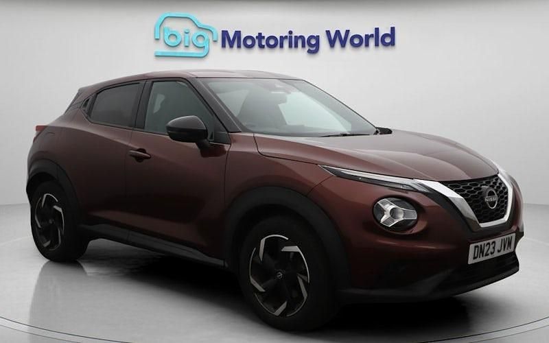Red Used 2023 Nissan Juke N-Connecta SUV | £12,400 (Fair price) - Image 1/4