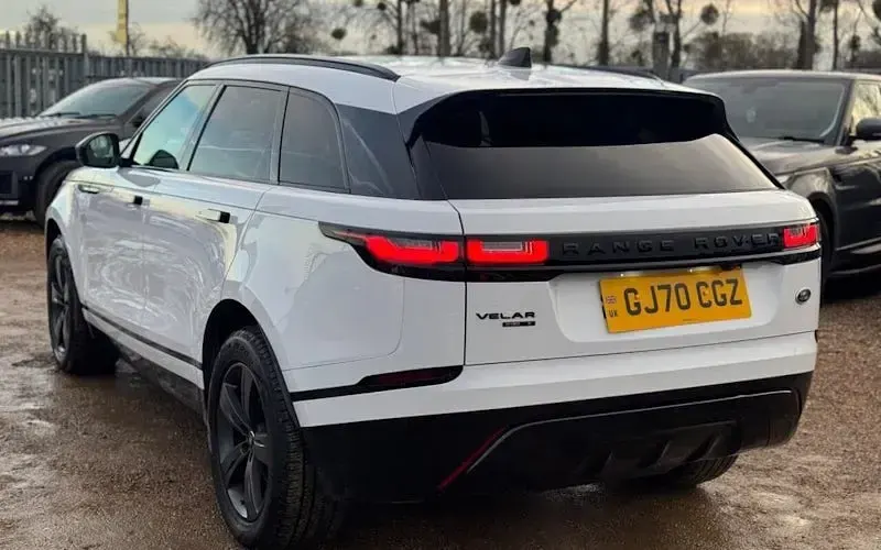 Used Land Rover Range Rover Velar R-Dynamic 179 HP (131 kW) 2020 SUV