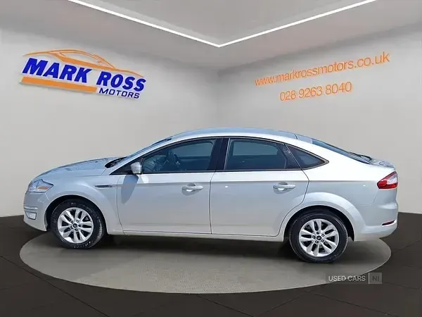 Used Ford Mondeo Zetec 140 HP (102 kW) 2013 Silver Hatchback