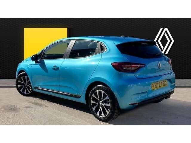 Used Renault Clio V Iconic 140 HP (102 kW) 2022 Blue  Hatchback