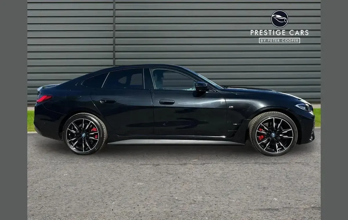 Used BMW i4 Shadowline 400 kW (544 HP) 2022 Black Sedan