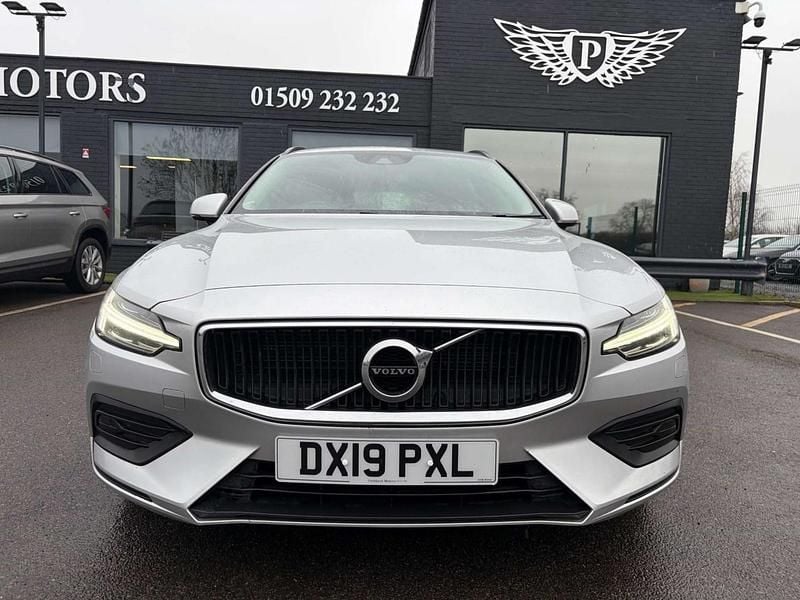 Used Volvo V60 Momentum 2019 Silver Estate