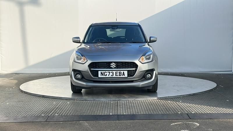 Usado Suzuki Swift SZ-T 83 HP (61 kW) 2023 Prateado Citadino