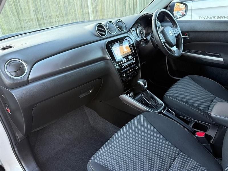 Used Suzuki Vitara SZ-T 115 HP (84 kW) 2023 Silver SUV
