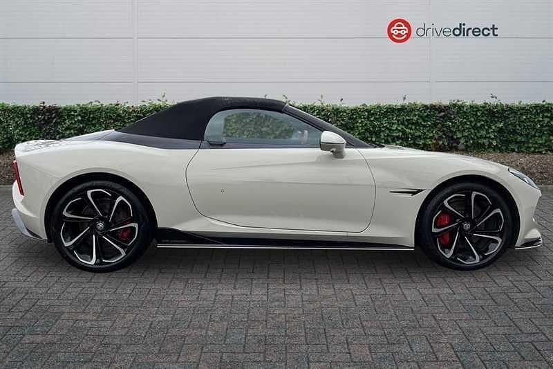 Used MG Cyberster 375 kW (510 HP) 2025 White Cabriolet