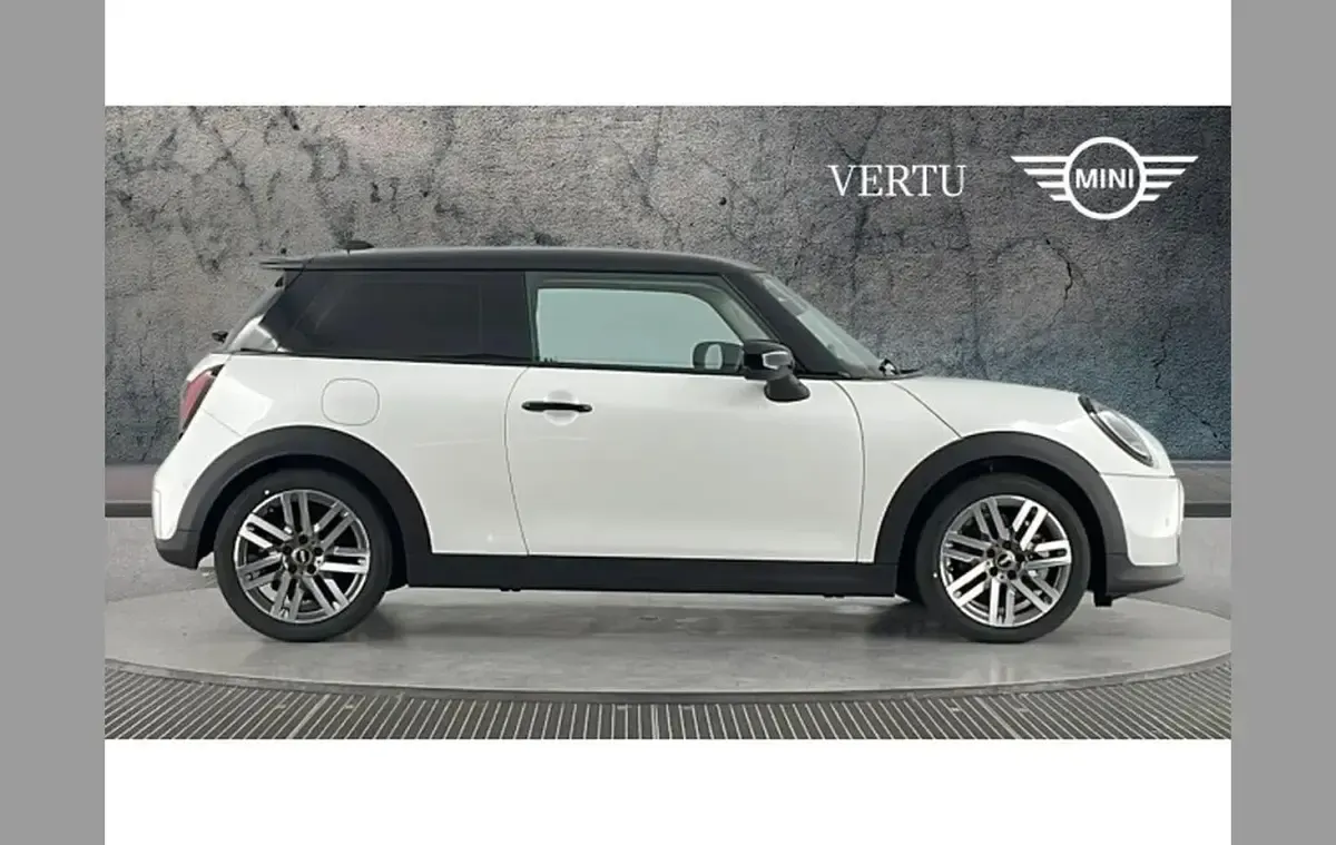 Used Mini Cooper Classic 200 HP (147 kW) 2024 Other Hatchback