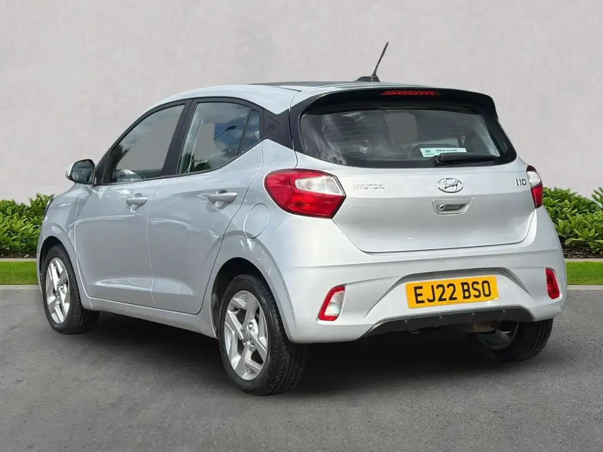 Used Hyundai i10 SE 2022 Silver Hatchback
