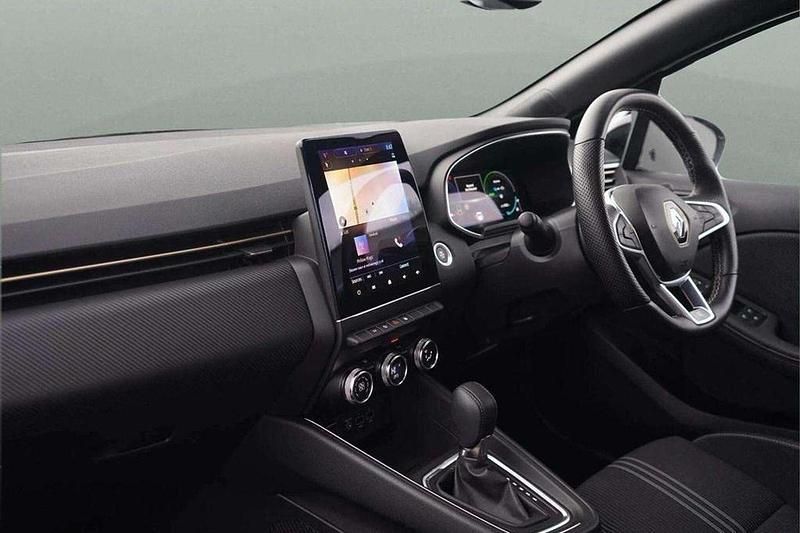 Used Renault Clio V Engineered 145 HP (106 kW) 2023 Grey Hatchback