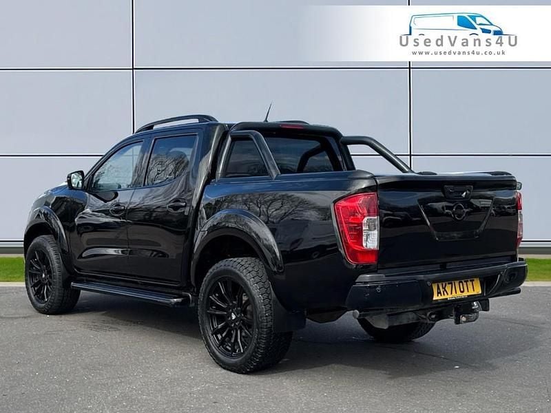 Used Nissan Navara N-Guard 190 HP (139 kW) 2021 Black Pickup