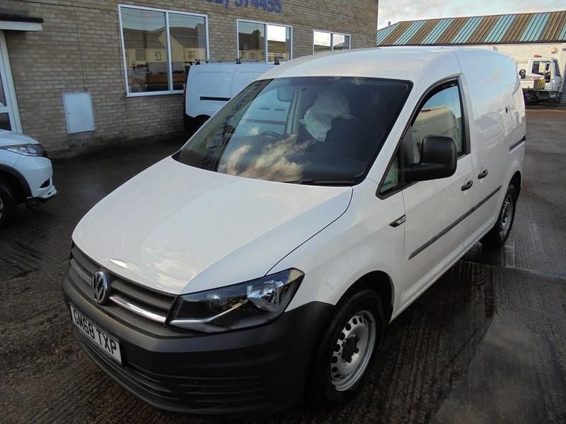 White Used 2019 VW Caddy Startline MPV | £6,495 (Good price) - Image 1/4