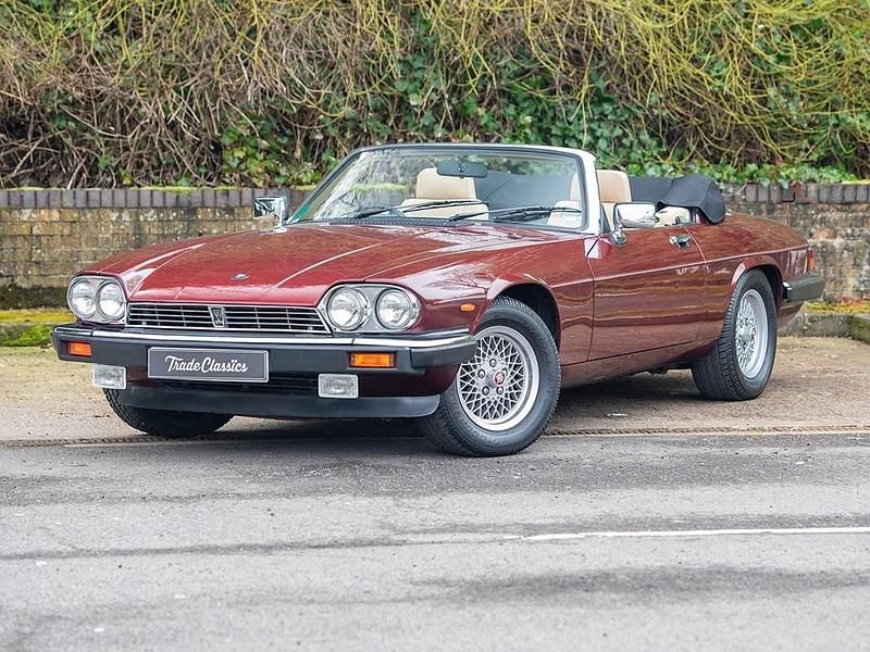 Used Jaguar XJS 284 HP (208 kW) 1991 Red Cabriolet