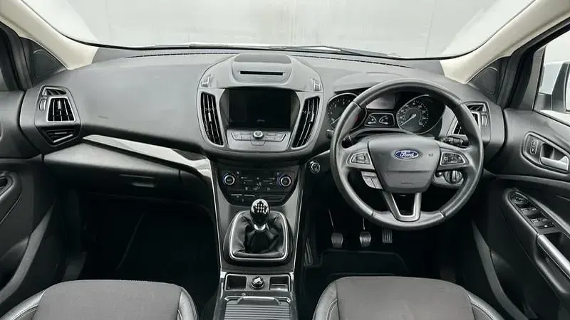 Used Ford Kuga Titanium 120 HP (88 kW) 2018 White SUV