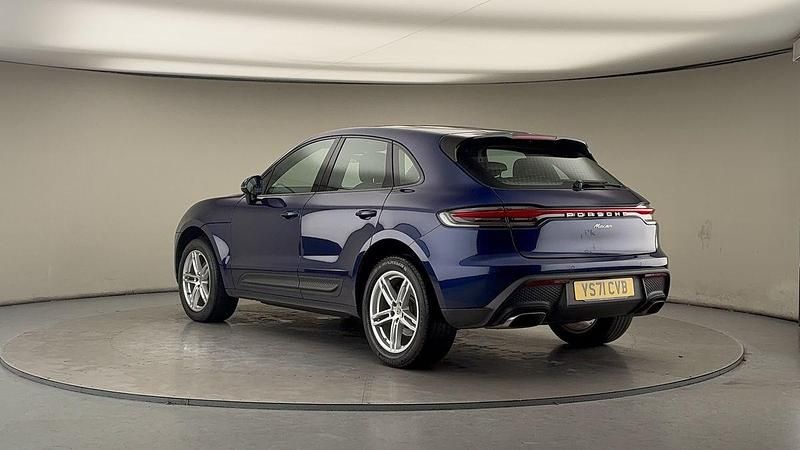 Used Porsche Macan 2021 Gentian blue metallic SUV
