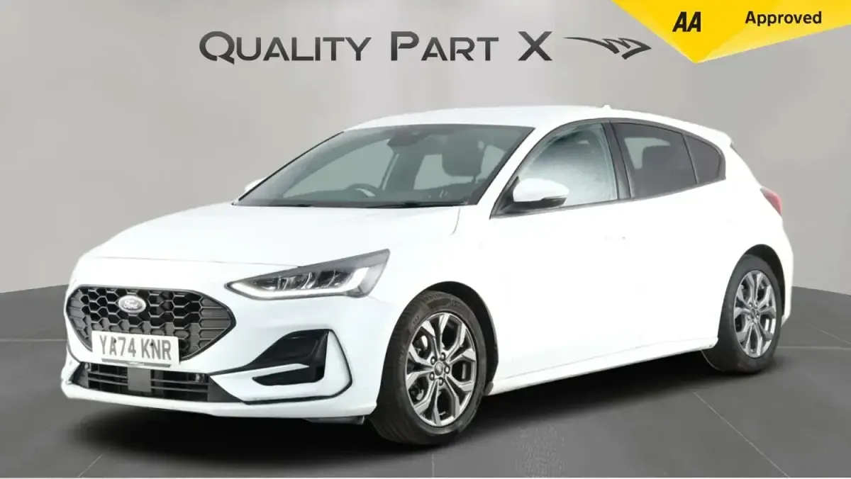 Used Ford Focus ST-Line 100 HP (73 kW) 2025 White Hatchback