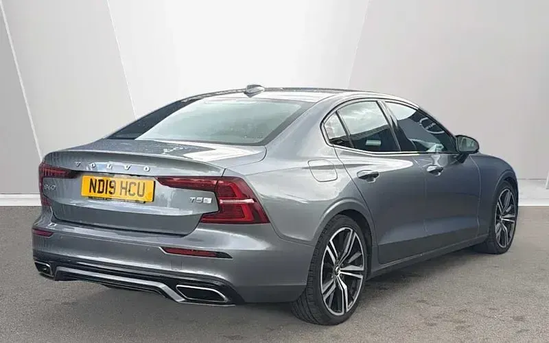 Used Volvo S60 R-Design 250 HP (183 kW) 2019 Sedan