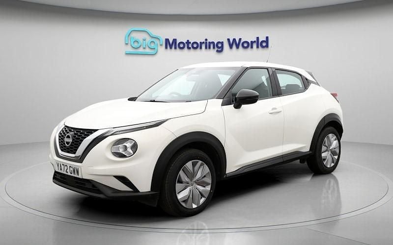 Used Nissan Juke Acenta 114 HP (83 kW) 2023 White SUV