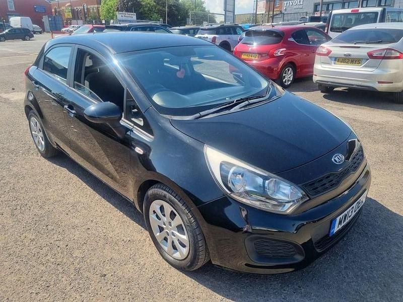 Black Used 2013 Kia Rio Hatchback | £3,995 (Good price) - Image 1/4