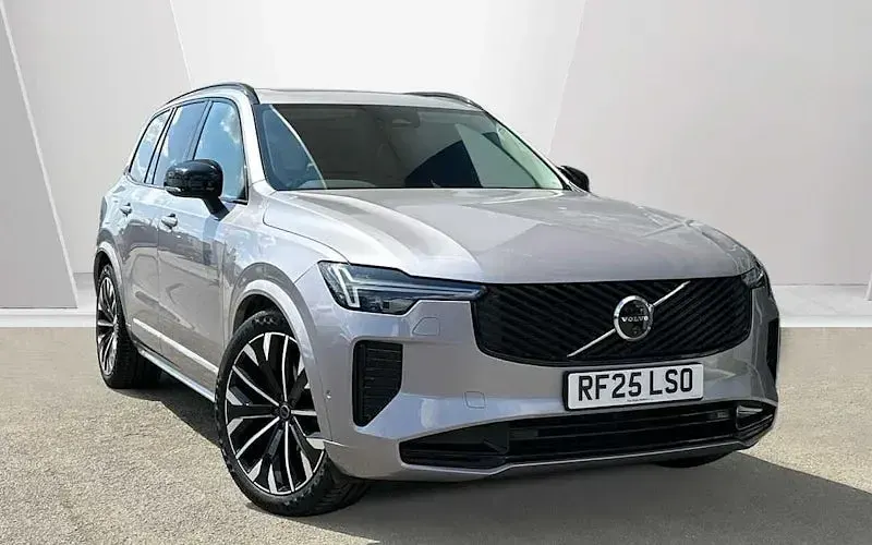 Used Volvo XC90 Plus 250 HP (183 kW) 2025 SUV