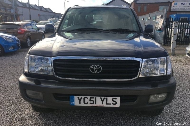 Used Toyota Land Cruiser 201 HP (147 kW) 2002 SUV